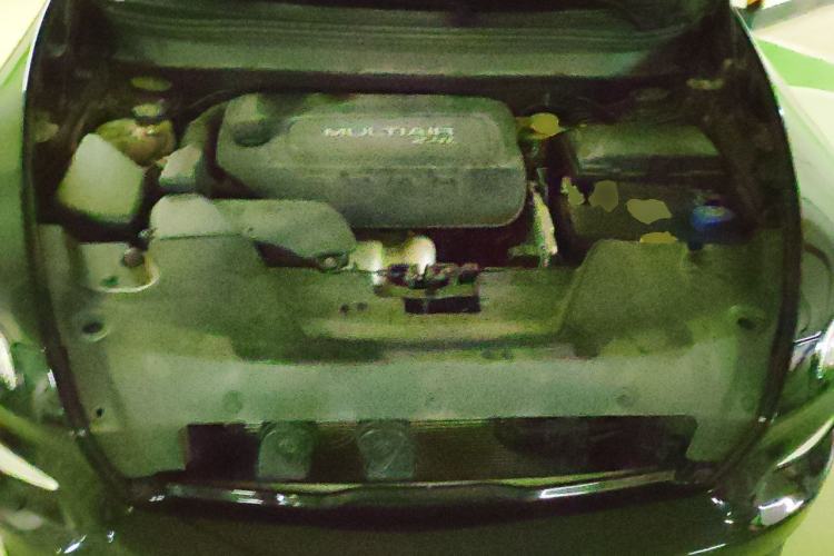 Used Jeep Cherokee 2016 2.4L Superior Edition Engine Bay