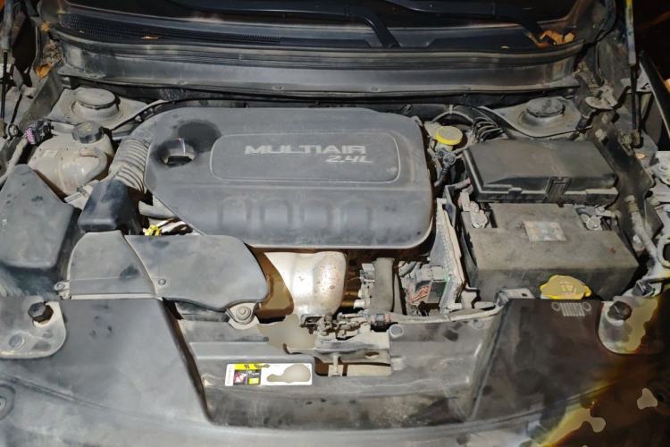 Used Jeep Cherokee 2016 2.4L Professional Edition Engine Bay