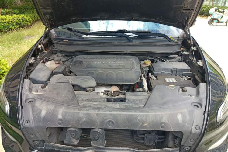 Used Jeep Cherokee 2016 2.4L Professional Smart Version Engine Bay