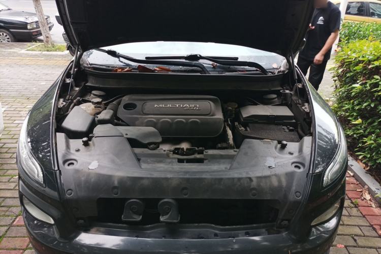 Used Jeep Cherokee 2016 2.4L Leading Edition Engine Bay