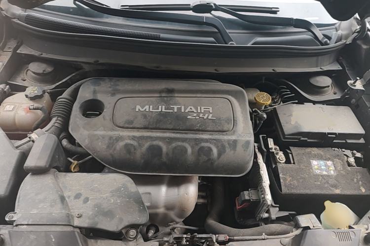 Used Jeep Cherokee 2016 2.4L Leading Edition Engine Bay