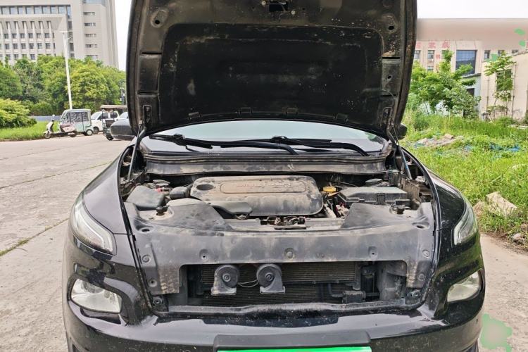 Used Jeep Cherokee 2016 2.4L Professional Edition Engine Bay