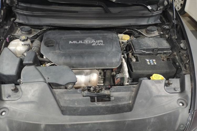 Used Jeep Cherokee 2016 2.4L Leading Edition Engine Bay