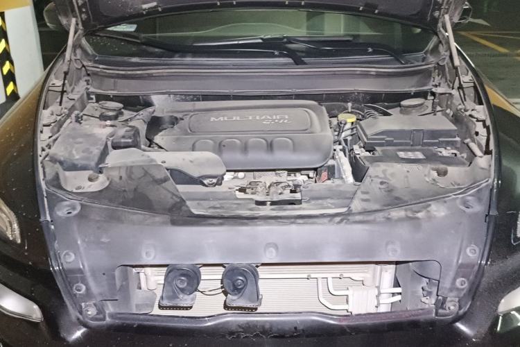 Used Jeep Cherokee 2016 2.4L Leading Edition Engine Bay