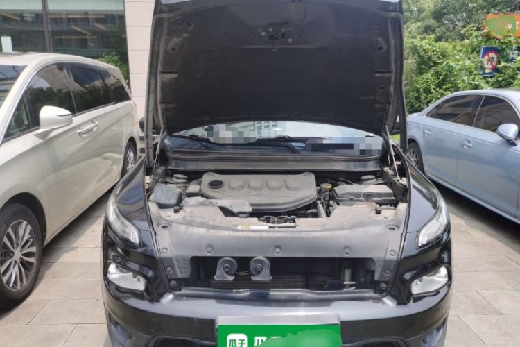 Used Jeep Cherokee 2016 2.0L Superior Edition Engine Bay
