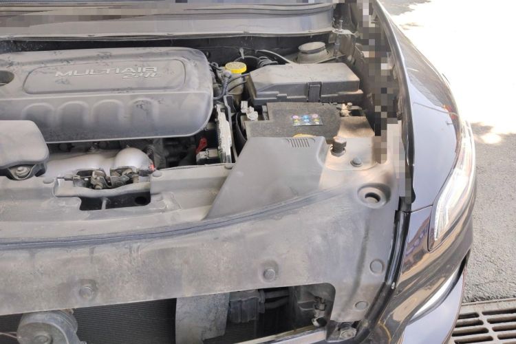 Used Jeep Cherokee 2016 2.4L Professional Smart Version Engine Bay Left