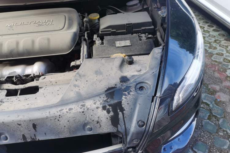 Used Jeep Cherokee 2016 2.4L Leading Smart Version Engine Bay Left
