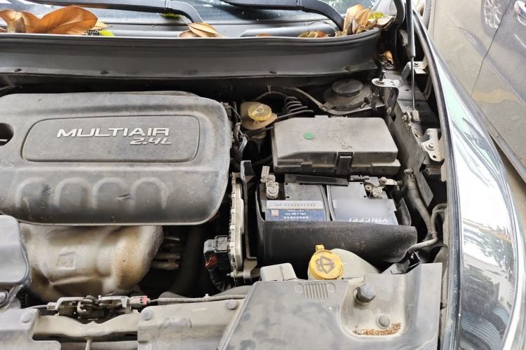 Used Jeep Cherokee 2016 2.4L Professional Edition Engine Bay Left