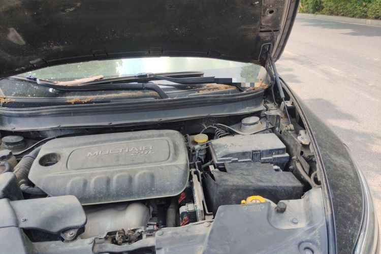 Used Jeep Cherokee 2016 2.4L Professional Smart Version Engine Bay Left