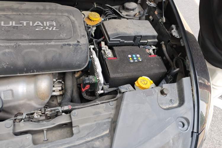 Used Jeep Cherokee 2016 2.4L Leading Edition Engine Bay Left
