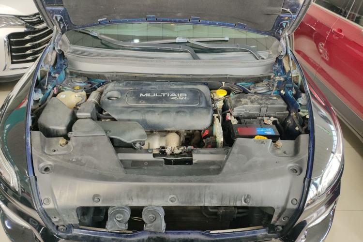 Used Jeep Cherokee 2016 2.4L Leading Edition Engine Bay