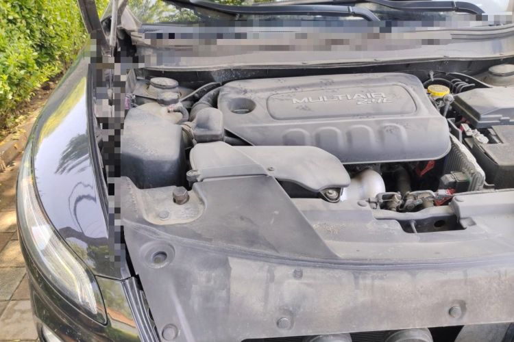Used Jeep Cherokee 2016 2.4L Professional Smart Version Engine Bay Right