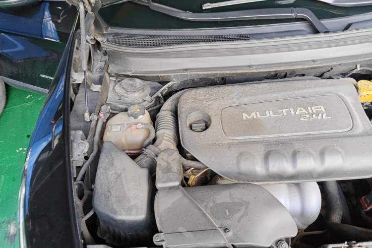 Used Jeep Cherokee 2016 2.4L Superior Edition Engine Bay Right