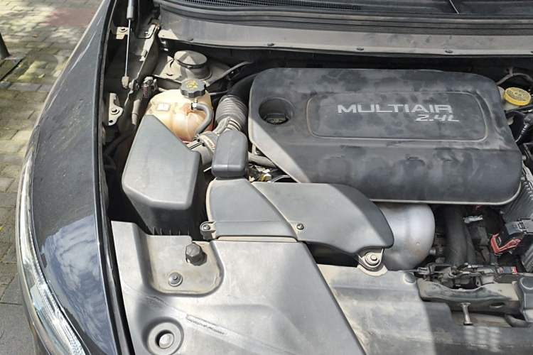 Used Jeep Cherokee 2016 2.4L Leading Smart Version Engine Bay Right