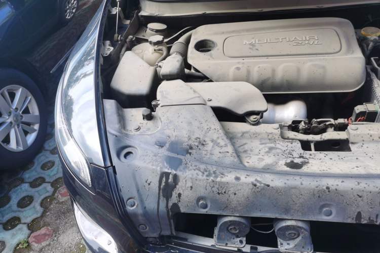 Used Jeep Cherokee 2016 2.4L Leading Smart Version Engine Bay Right