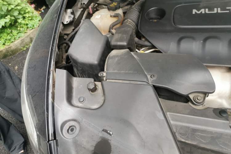 Used Jeep Cherokee 2016 2.4L Professional Edition Engine Bay Right