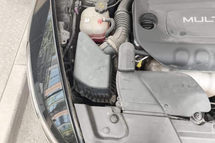 Used Jeep Cherokee 2016 2.4L Leading Smart Version Engine Bay Right