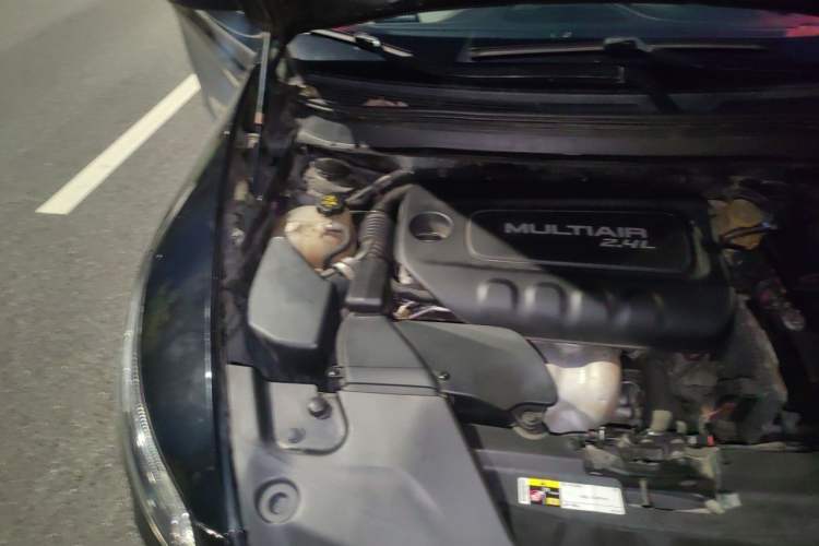 Used Jeep Cherokee 2016 2.4L Superior Edition Engine Bay Right