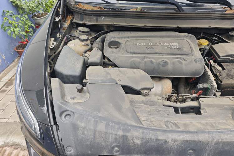 Used Jeep Cherokee 2016 2.4L Leading Smart Version Engine Bay Right