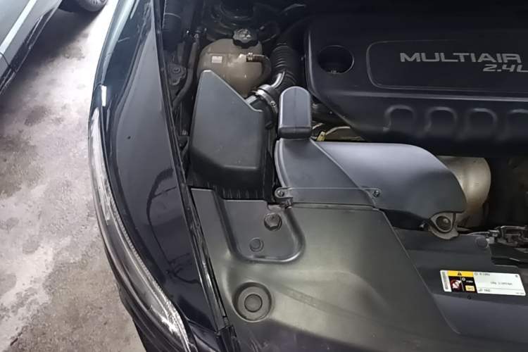 Used Jeep Cherokee 2016 2.4L Professional Smart Version Engine Bay Right