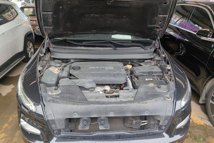 Used Jeep Cherokee 2016 2.4L Professional Edition Engine Bay
