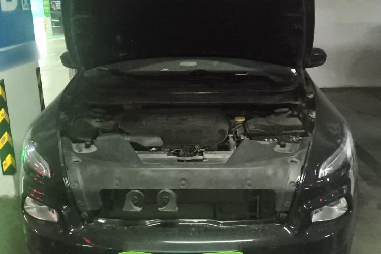 Used Jeep Cherokee 2016 2.4L Leading Edition Engine Bay