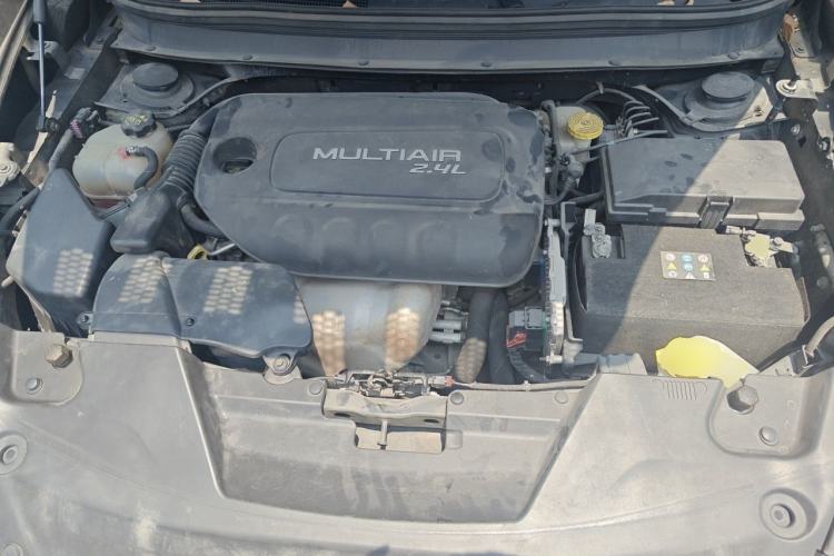 Used Jeep Cherokee 2016 2.4L Professional Edition Engine Bay