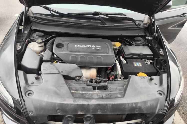 Used Jeep Cherokee 2016 2.4L Leading Edition Engine Bay