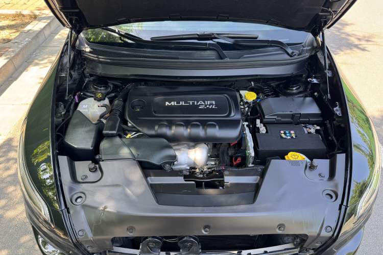 Used Jeep Cherokee 2016 2.4L Leading Edition Engine Bay