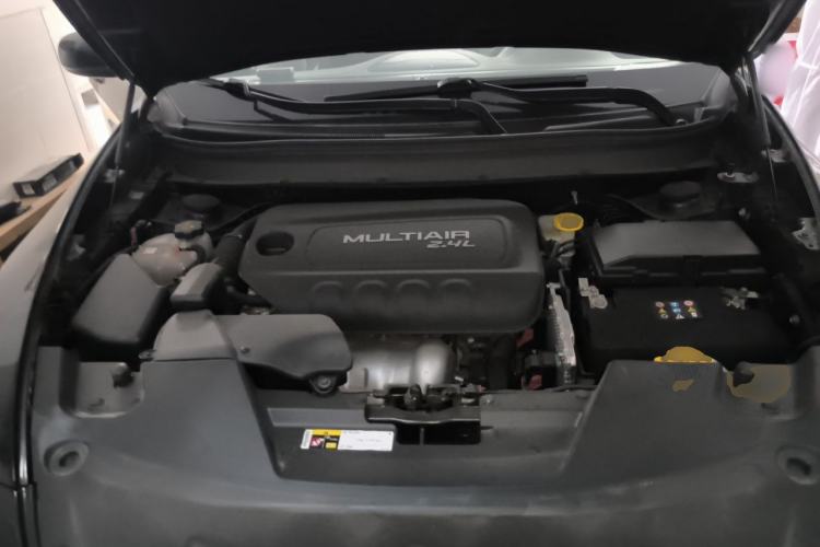Used Jeep Cherokee 2016 2.4L Professional Smart Version Engine Bay