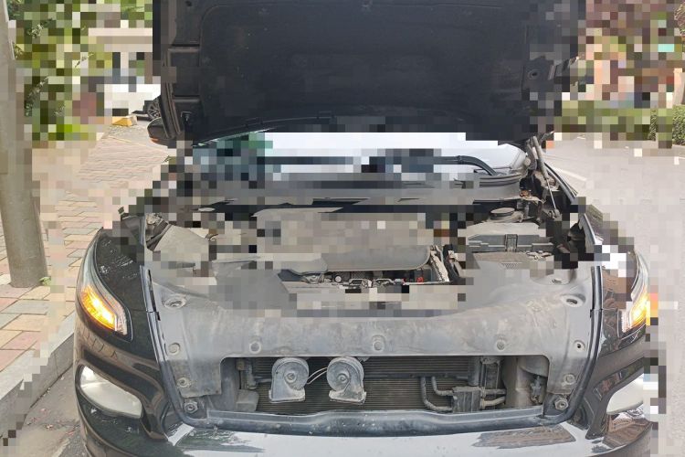 Used Jeep Cherokee 2016 2.4L Leading Edition Engine Bay