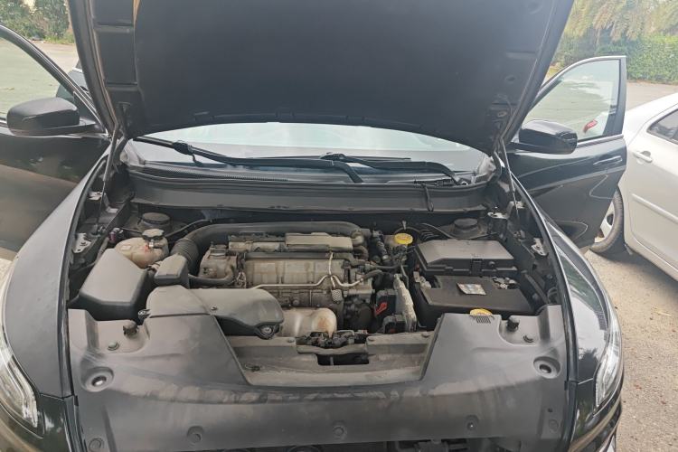 Used Jeep Cherokee 2016 2.4L Leading Edition Engine Bay