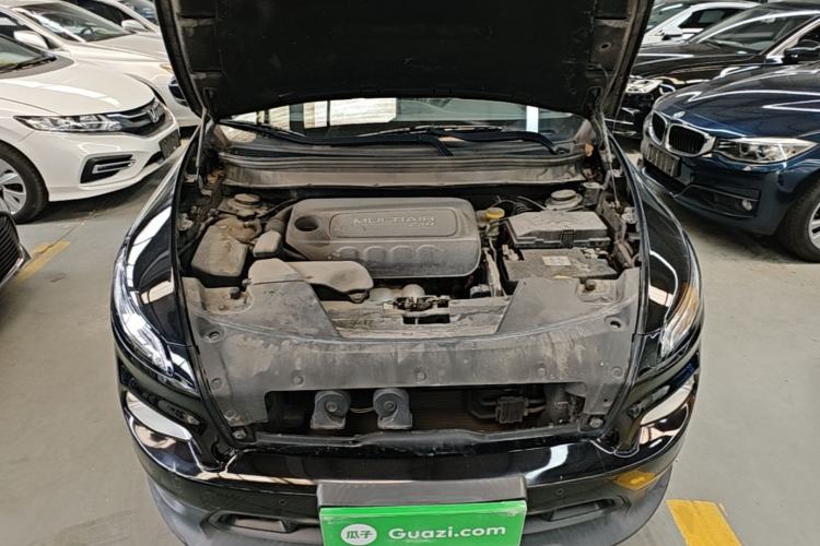 Used Jeep Cherokee 2016 2.4L Leading Edition Engine Bay