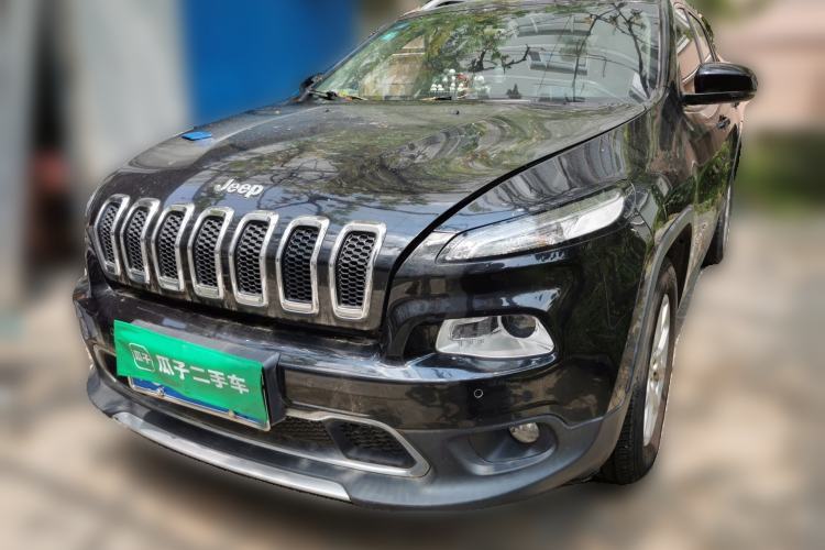 Used Jeep Cherokee 2016 2.4L Professional Edition Guazi used car, China used car export, Used car for sale, Used  cars, Cheapest cars for sale
