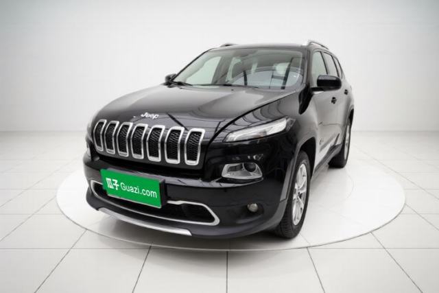 Ojetý Jeep Cherokee 2016 2.4L Professional Edition