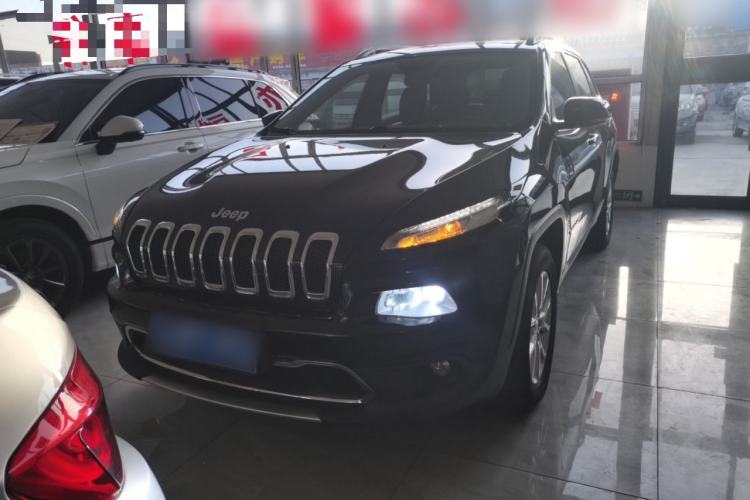Used Jeep Cherokee 2016 2.4L Professional Smart Version Exterior 1