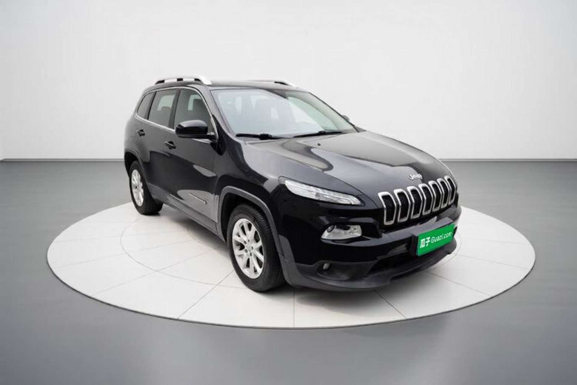 Used Jeep Cherokee 2016 2.0L Superior Edition Exterior 2