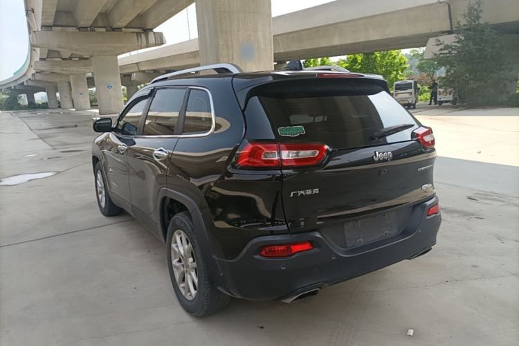 Used Jeep Cherokee 2016 2.4L Leading Smart Version Exterior 2