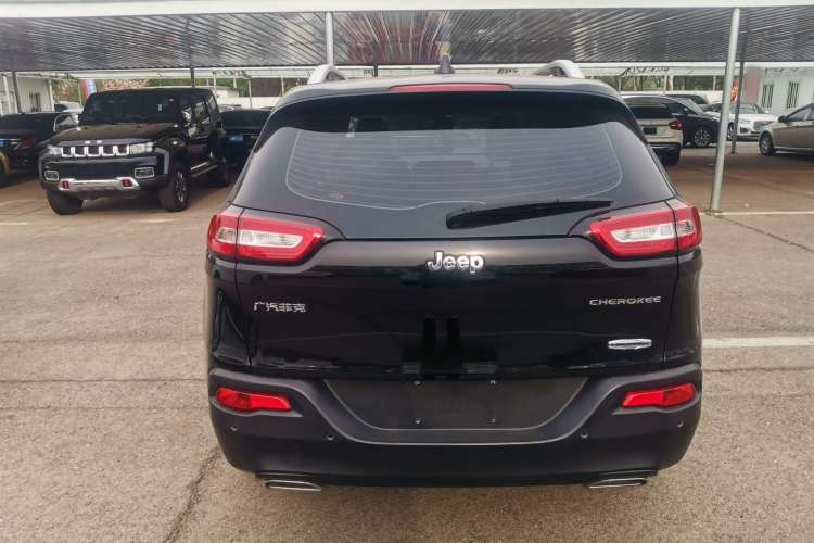 Used Jeep Cherokee 2016 2.4L Leading Edition Exterior 5