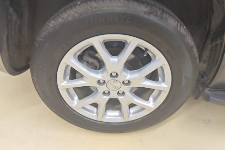 Used Jeep Cherokee 2016 2.0L Smart Version Exterior 5