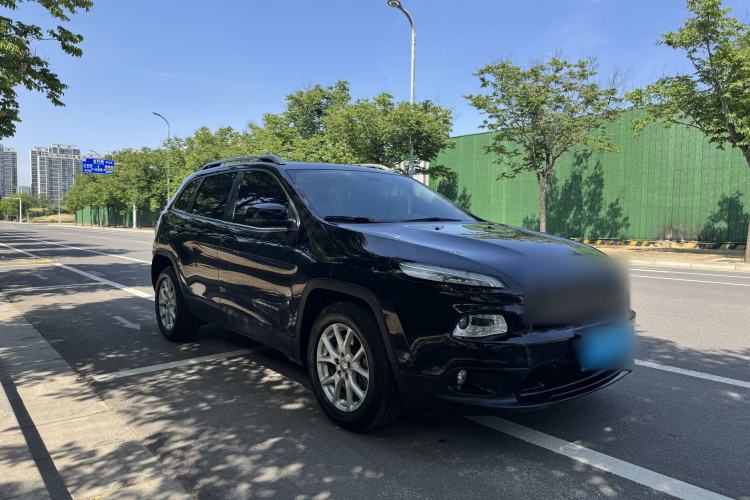 Used Jeep Cherokee 2016 2.4L Leading Edition Exterior 5