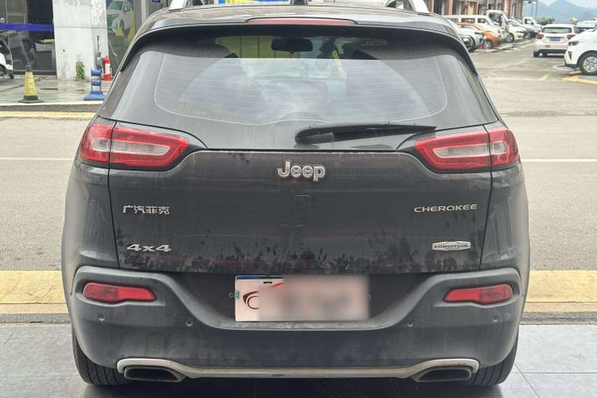 Used Jeep Cherokee 2016 2.4L Professional Smart Version Exterior 5