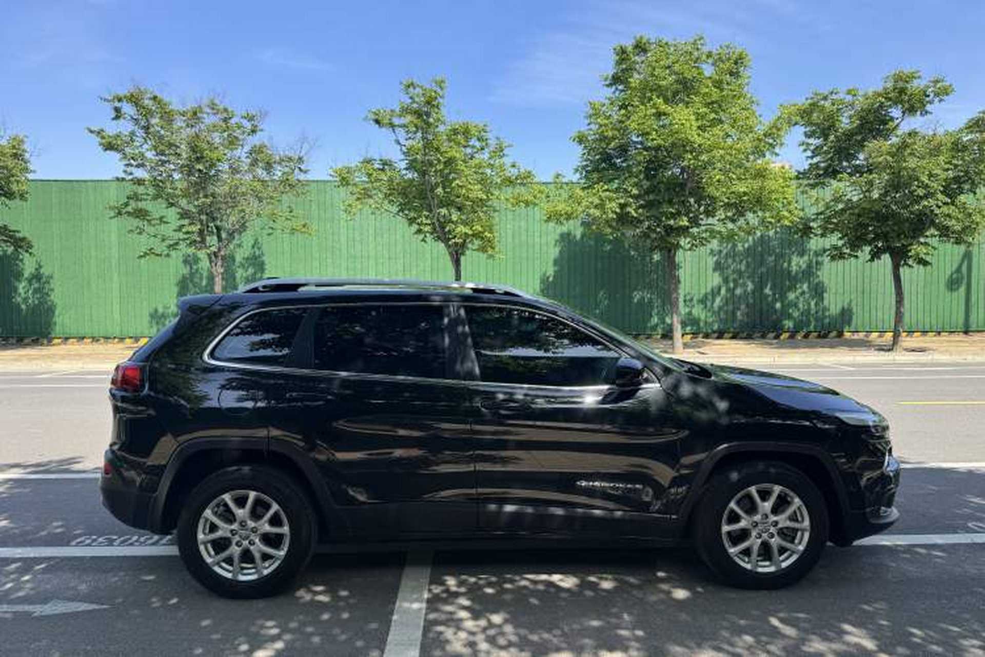 Used Jeep Cherokee 2016 2.4L Leading Edition Exterior 7