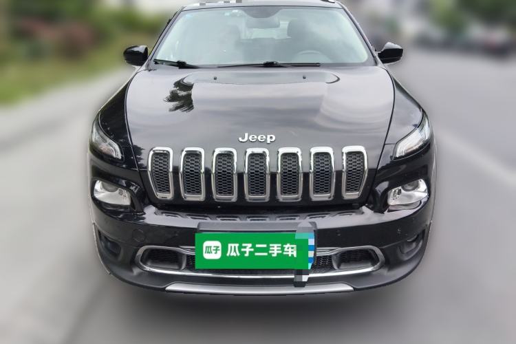 Used Jeep Cherokee 2016 2.4L Professional Smart Version Front