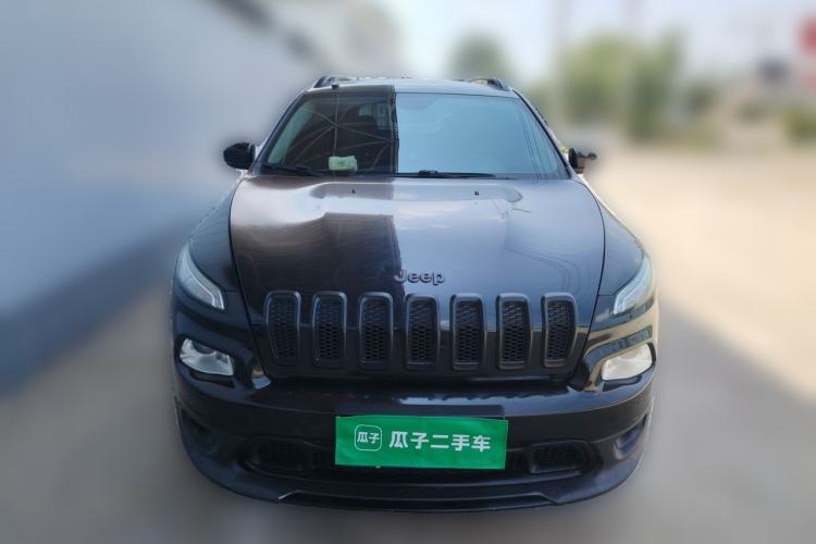 Used Jeep Cherokee 2016 2.4L Leading Smart Version Front