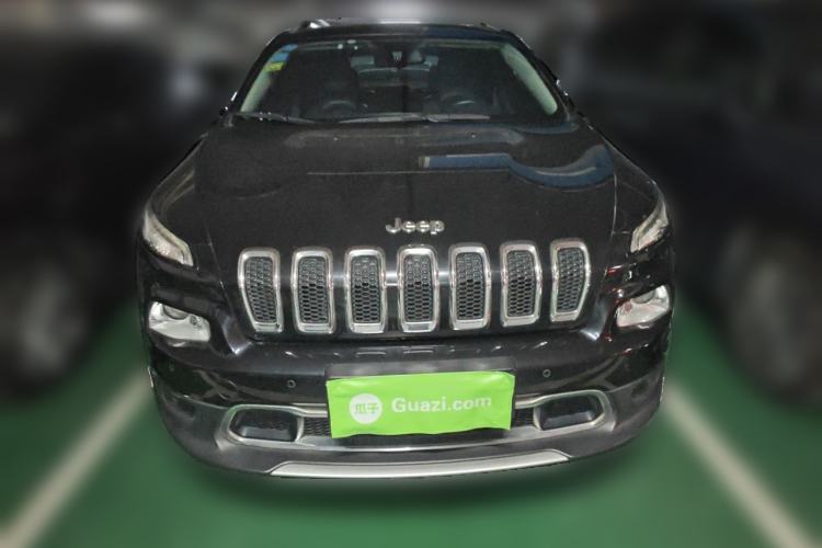 Used Jeep Cherokee 2016 2.4L Professional Smart Version Front