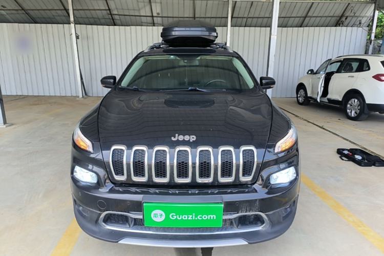 Used Jeep Cherokee 2016 2.4L Professional Smart Version Front