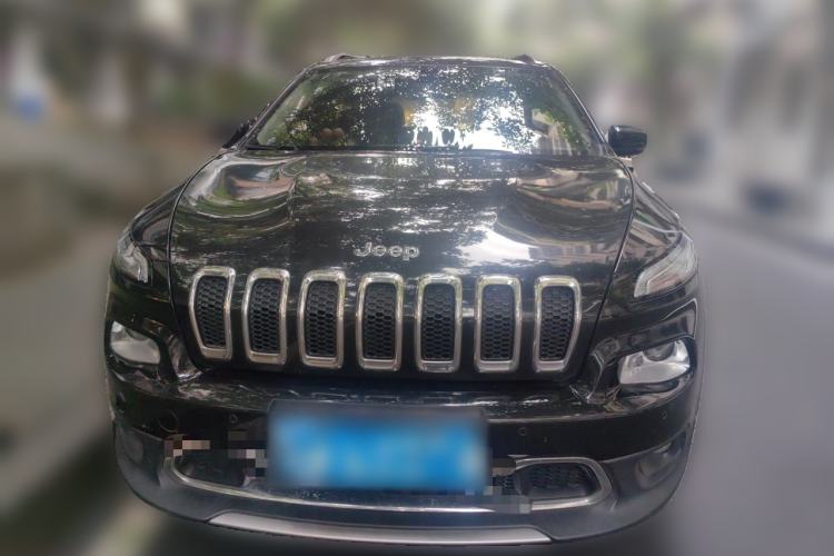 Used Jeep Cherokee 2016 2.4L Leading Smart Version Front