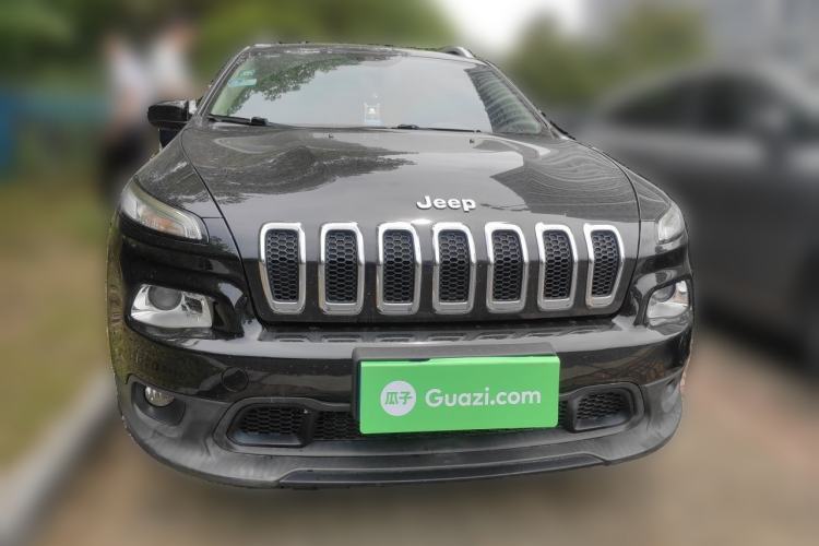 Used Jeep Cherokee 2016 2.0L Superior Edition Front