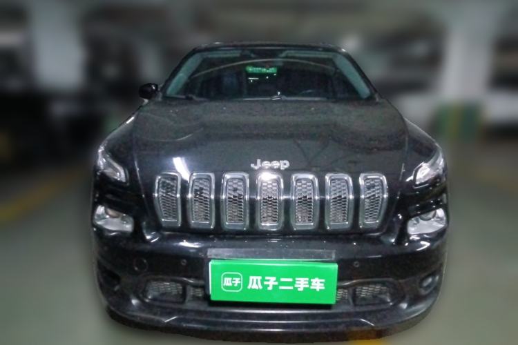 Used Jeep Cherokee 2016 2.4L Leading Smart Version Front